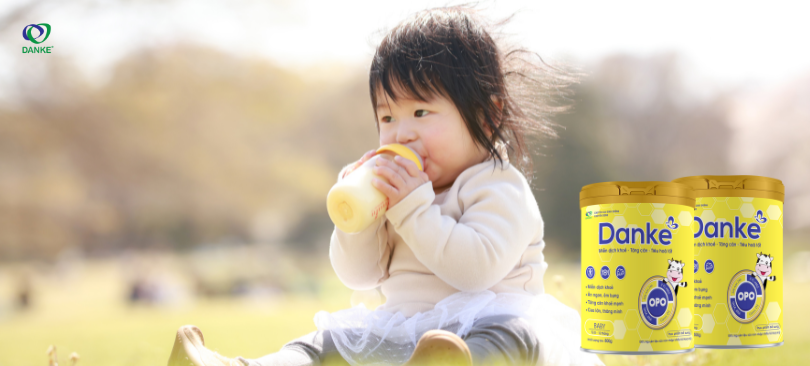 Giúp trẻ tăng cường sức đề kháng bằng cách bổ sung cho trẻ một sản phẩm dinh dưỡng công thức dành cho trẻ từ 0 - 12 tháng