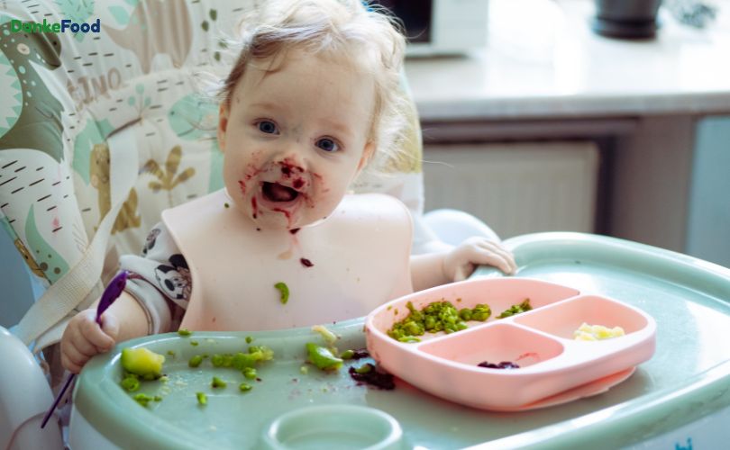 11 tháng tuổi trẻ ăn được hầu hết các loại thực phẩm