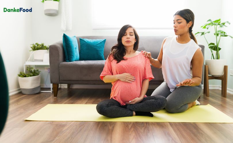 Tập thở giúp mở rộng lồng ngực, giảm áp lực khi thai nhi phát triển